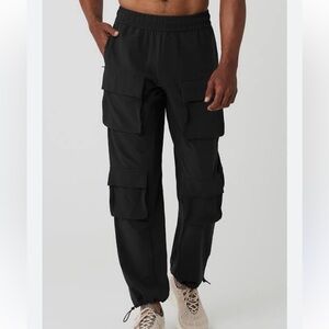 Alo Yoga Cargo Venture Pant Black Men's Sz Medium Authentic